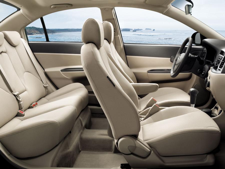  Hyundai Verna 2006 года  (фото 8 из 8)